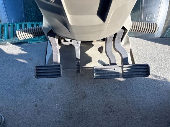 2025 John Deere 8R 340 Tractor