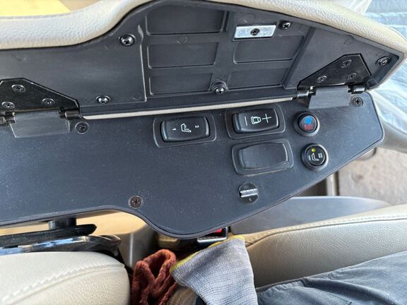 2025 John Deere 8R 340 Tractor