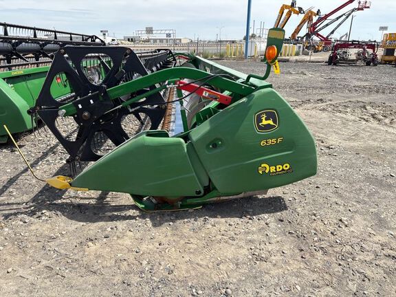2019 John Deere 635F Header Combine