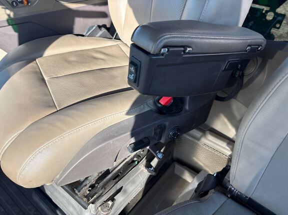 2024 John Deere 9RT 540 Tractor Rubber Track