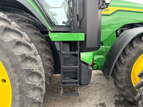 2025 John Deere 8R 340 Tractor