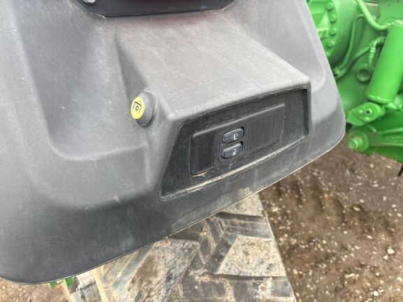 2025 John Deere 8RX 370 Tractor Rubber Track