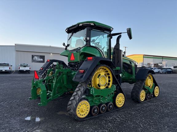 2025 John Deere 8RX 410 Tractor Rubber Track