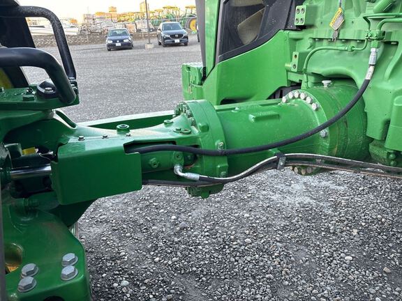 2025 John Deere 8RX 410 Tractor Rubber Track