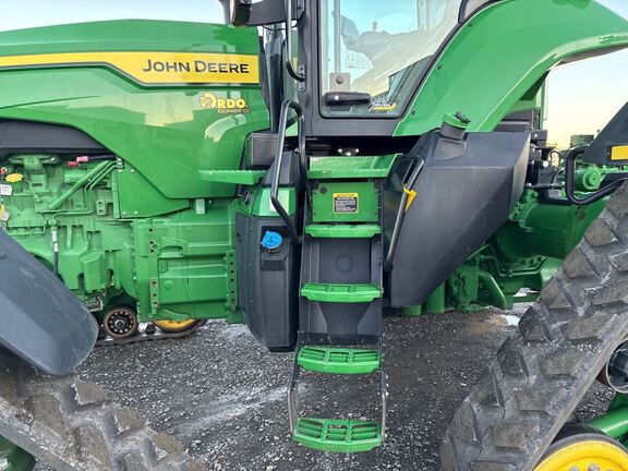 2025 John Deere 8RX 410 Tractor Rubber Track