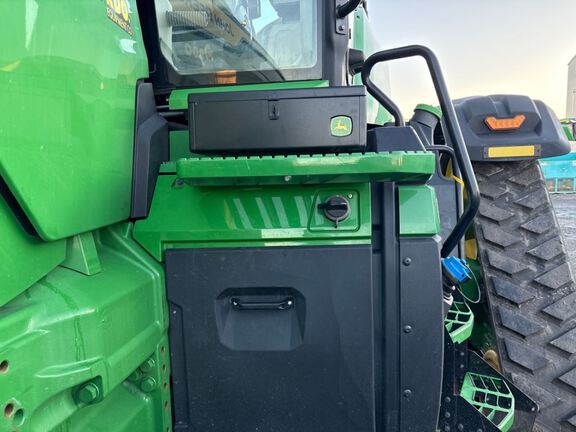 2025 John Deere 8RX 410 Tractor Rubber Track