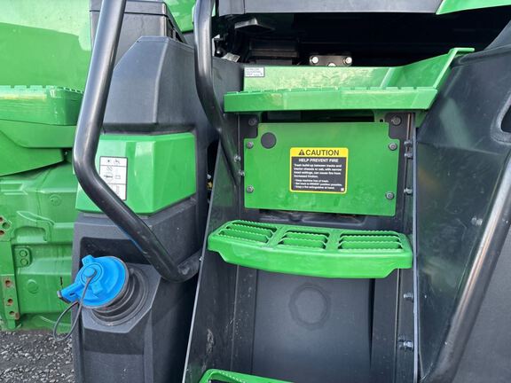 2025 John Deere 8RX 410 Tractor Rubber Track