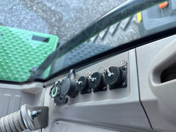 2025 John Deere 8RX 410 Tractor Rubber Track