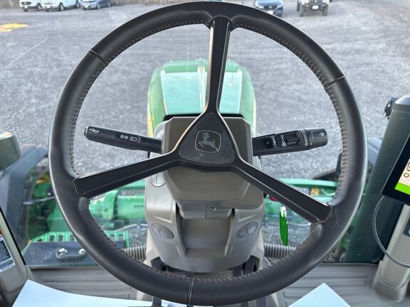 2025 John Deere 8RX 410 Tractor Rubber Track