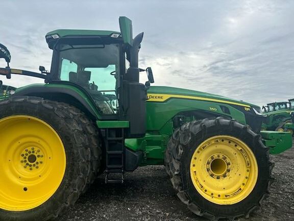 2022 John Deere 8R 340 Tractor