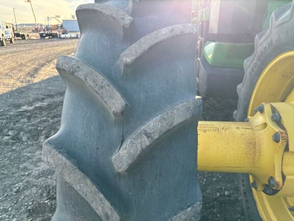 2022 John Deere 8R 340 Tractor