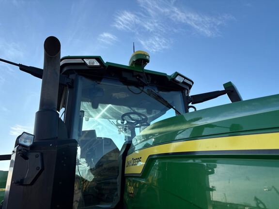 2022 John Deere 8R 340 Tractor