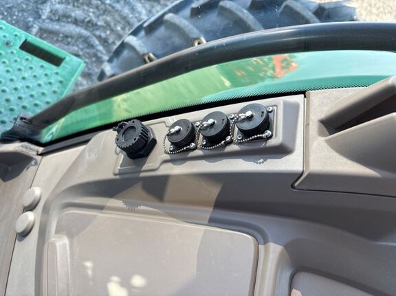 2022 John Deere 8R 340 Tractor