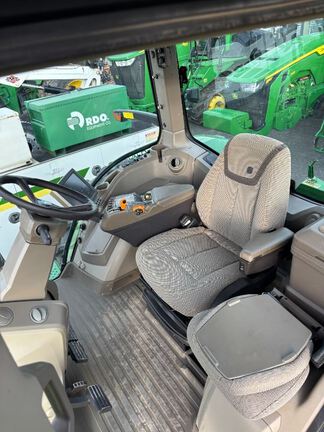 2022 John Deere 8R 340 Tractor