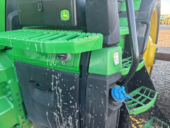 2022 John Deere 8R 340 Tractor