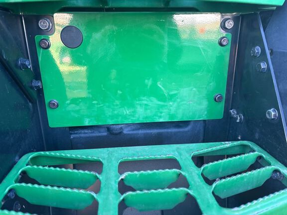 2022 John Deere 8R 340 Tractor