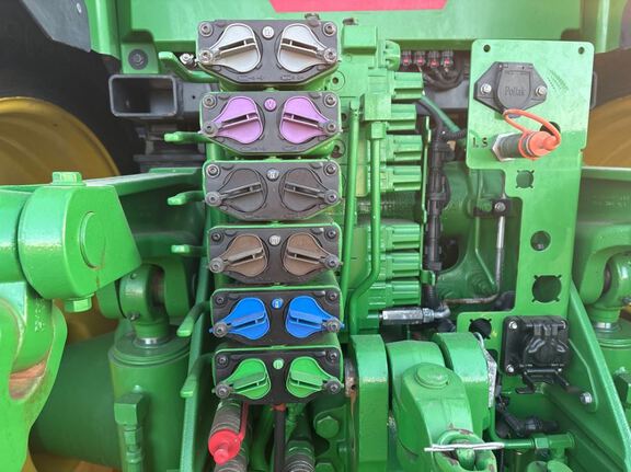 2022 John Deere 8R 340 Tractor