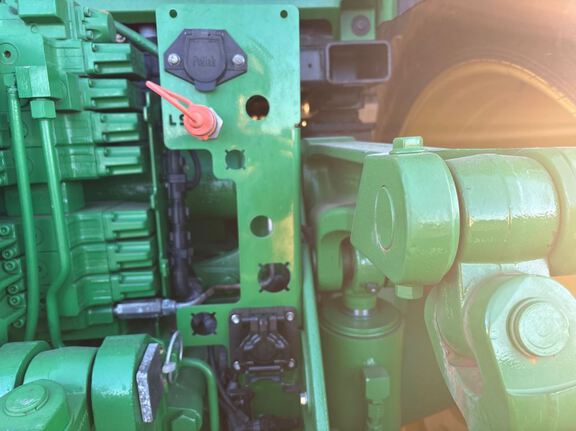 2022 John Deere 8R 340 Tractor