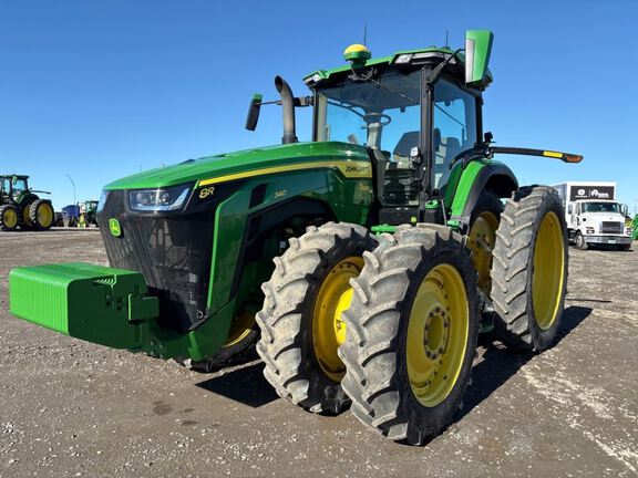 2022 John Deere 8R 340 Tractor