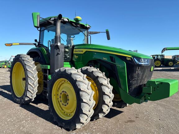 2022 John Deere 8R 340 Tractor