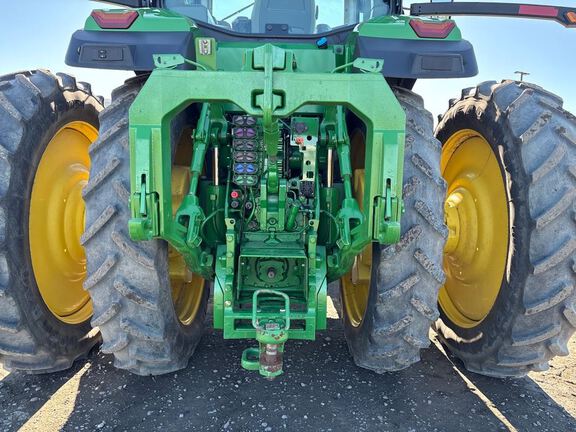 2022 John Deere 8R 340 Tractor
