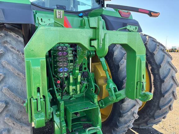 2022 John Deere 8R 340 Tractor