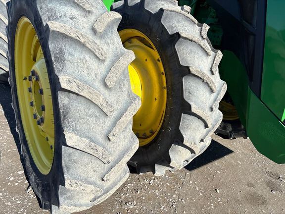 2022 John Deere 8R 340 Tractor