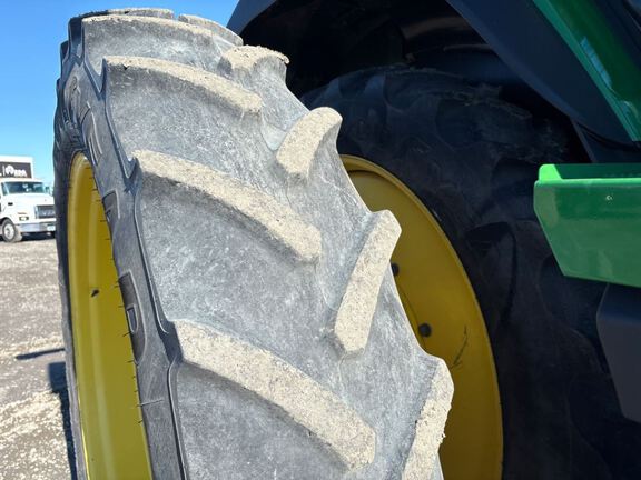 2022 John Deere 8R 340 Tractor