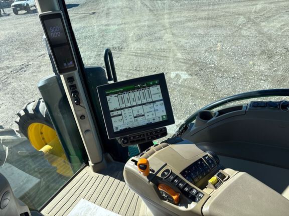 2022 John Deere 8R 340 Tractor