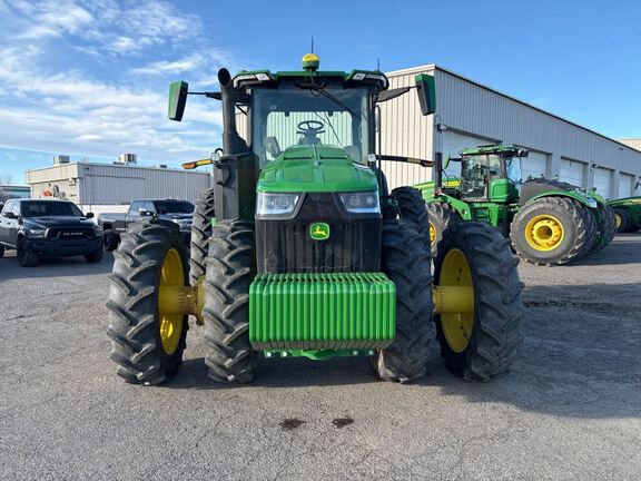 2022 John Deere 8R 340 Tractor