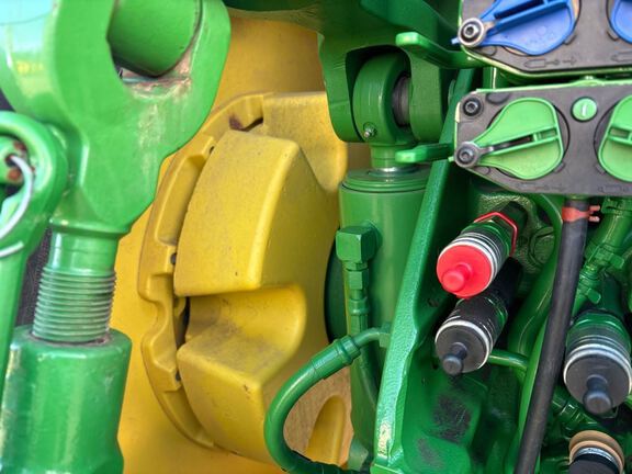 2022 John Deere 8R 340 Tractor