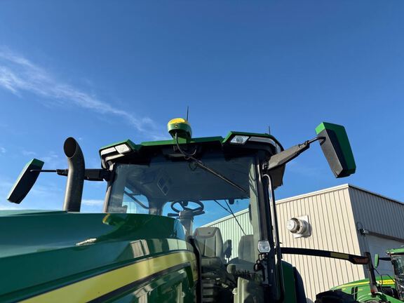 2022 John Deere 8R 340 Tractor