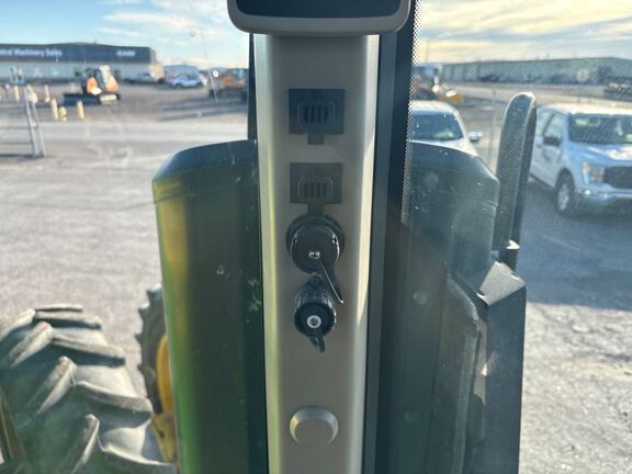 2022 John Deere 8R 340 Tractor