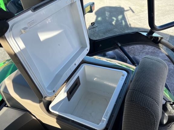 2022 John Deere 8R 340 Tractor