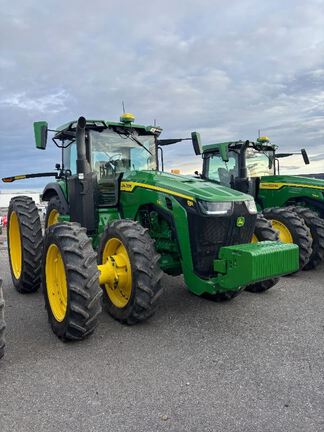 2022 John Deere 8R 340 Tractor