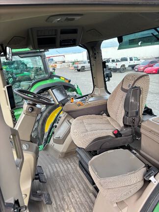 2022 John Deere 8R 340 Tractor