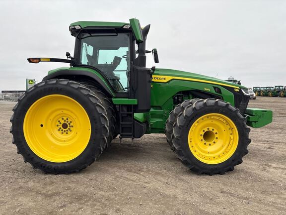 2022 John Deere 8R 340 Tractor