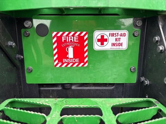 2022 John Deere 8R 340 Tractor