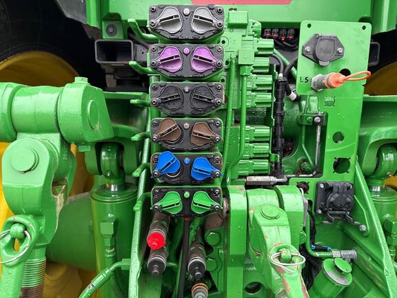 2022 John Deere 8R 340 Tractor