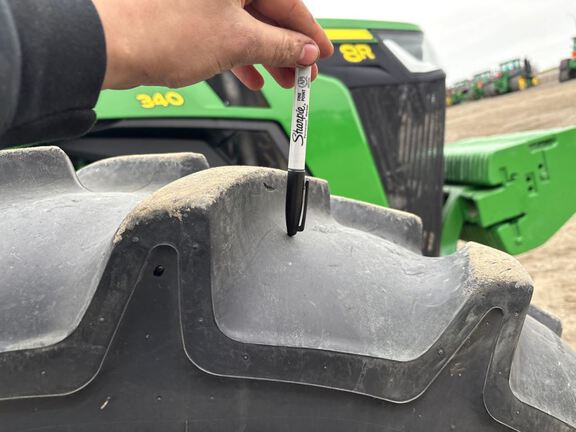 2022 John Deere 8R 340 Tractor