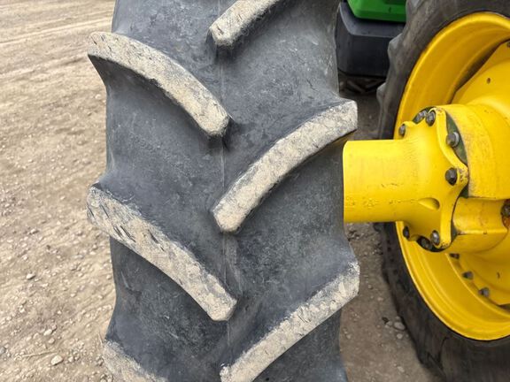 2022 John Deere 8R 340 Tractor