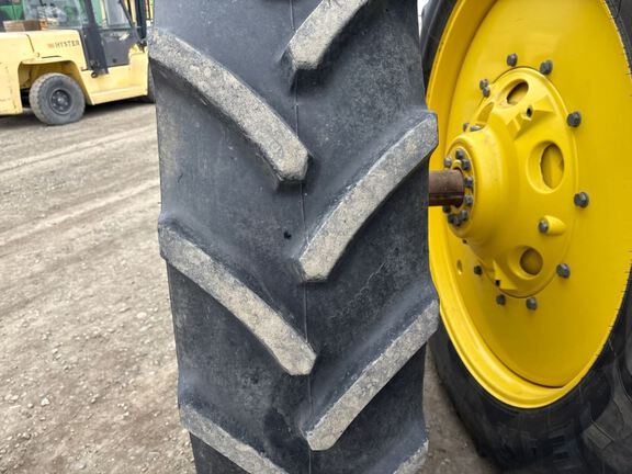 2022 John Deere 8R 340 Tractor