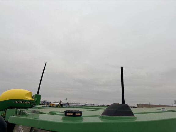 2022 John Deere 8R 340 Tractor