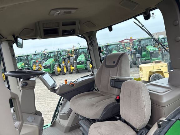 2022 John Deere 8R 340 Tractor