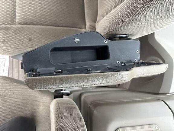 2022 John Deere 8R 340 Tractor