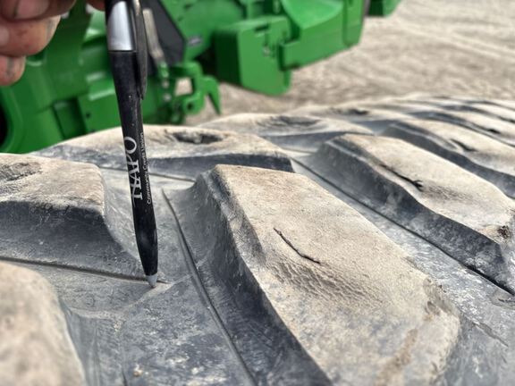 2019 John Deere 8320RT Tractor Rubber Track