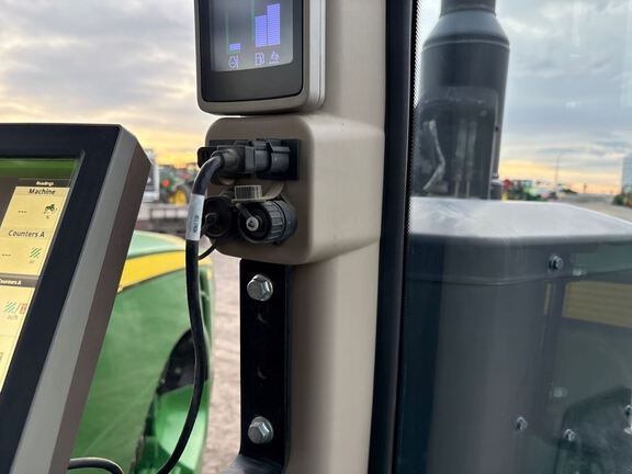 2019 John Deere 8320RT Tractor Rubber Track