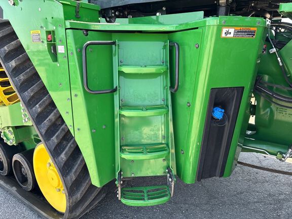 2023 John Deere 9RX 640 Tractor Rubber Track