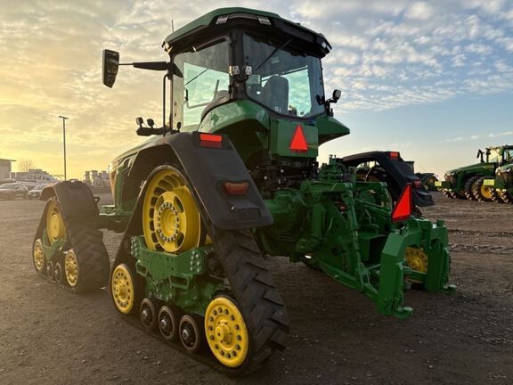 2025 John Deere 8RX 370 Tractor Rubber Track