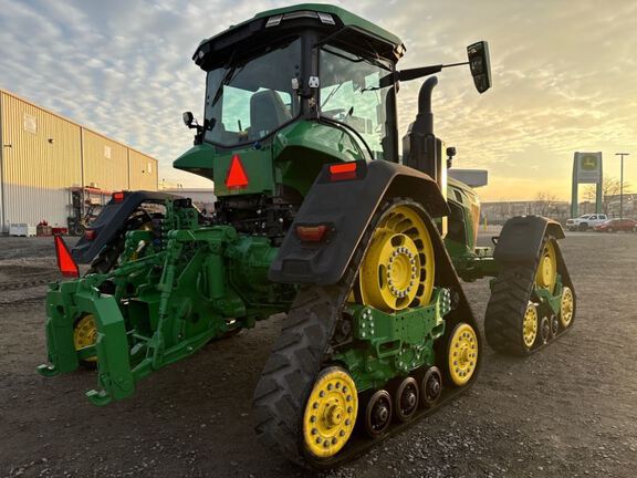 2025 John Deere 8RX 370 Tractor Rubber Track